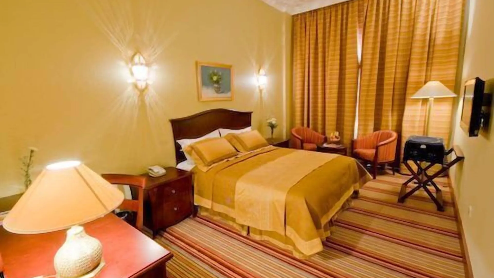 Rayan Hotel Sharjah 4*,